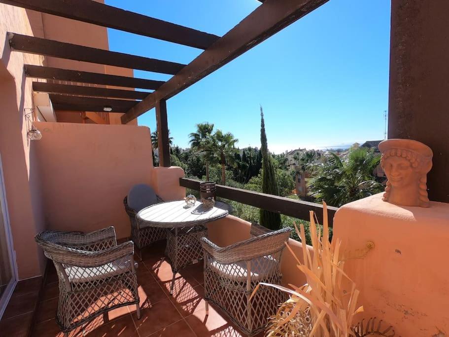 Schoenes Penthouse Mit Meerblick Pura Vida Bahia de Casares ภายนอก รูปภาพ