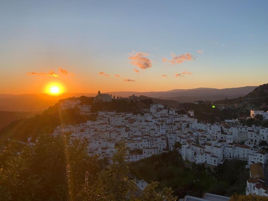 Schoenes Penthouse Mit Meerblick Pura Vida Bahia de Casares ภายนอก รูปภาพ